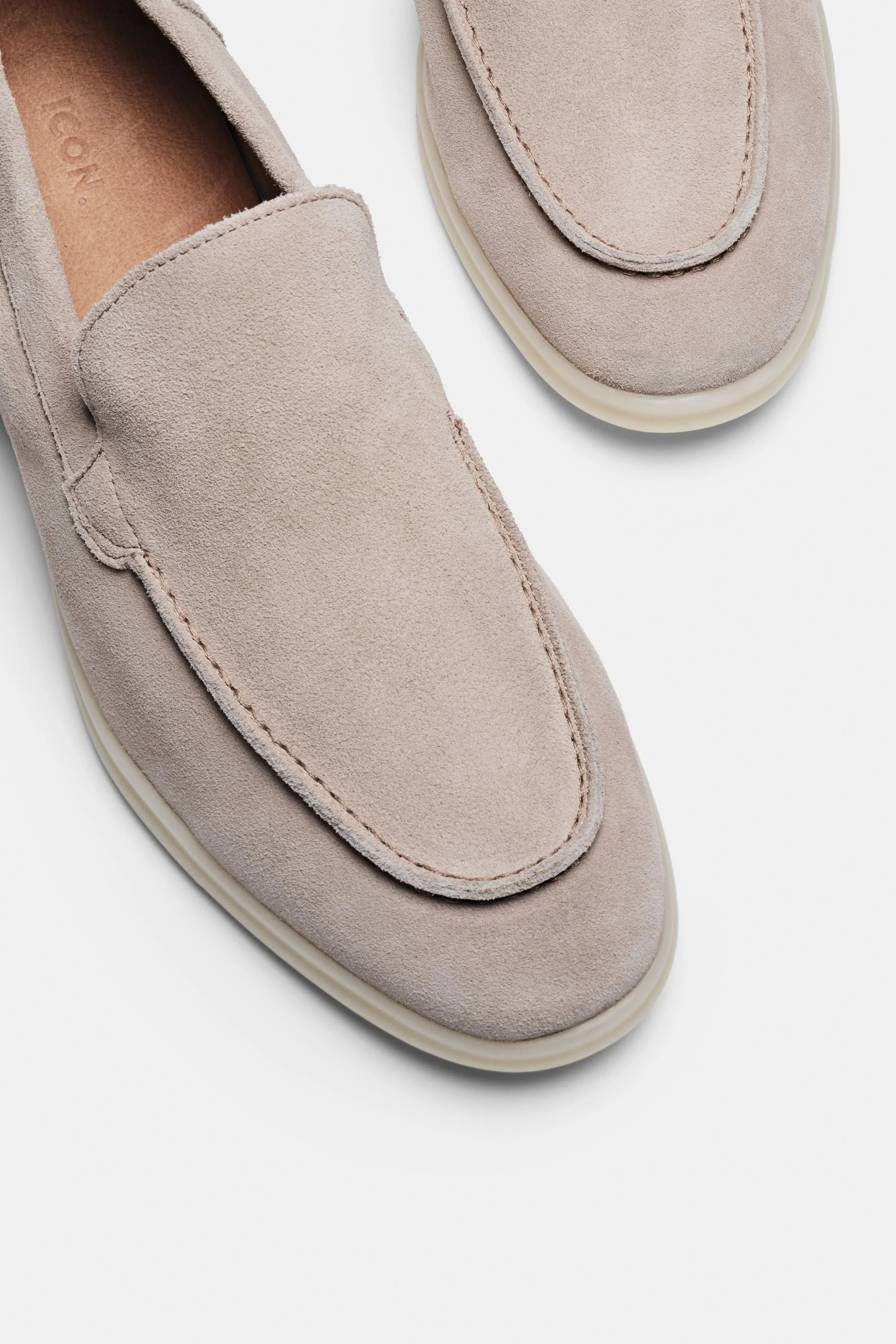 THE CLASSIC LOW LOAFER