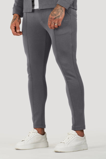 THE ATHLETIC JOGGER