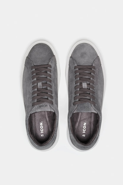 THE CLASSIC SUEDE TRAINER