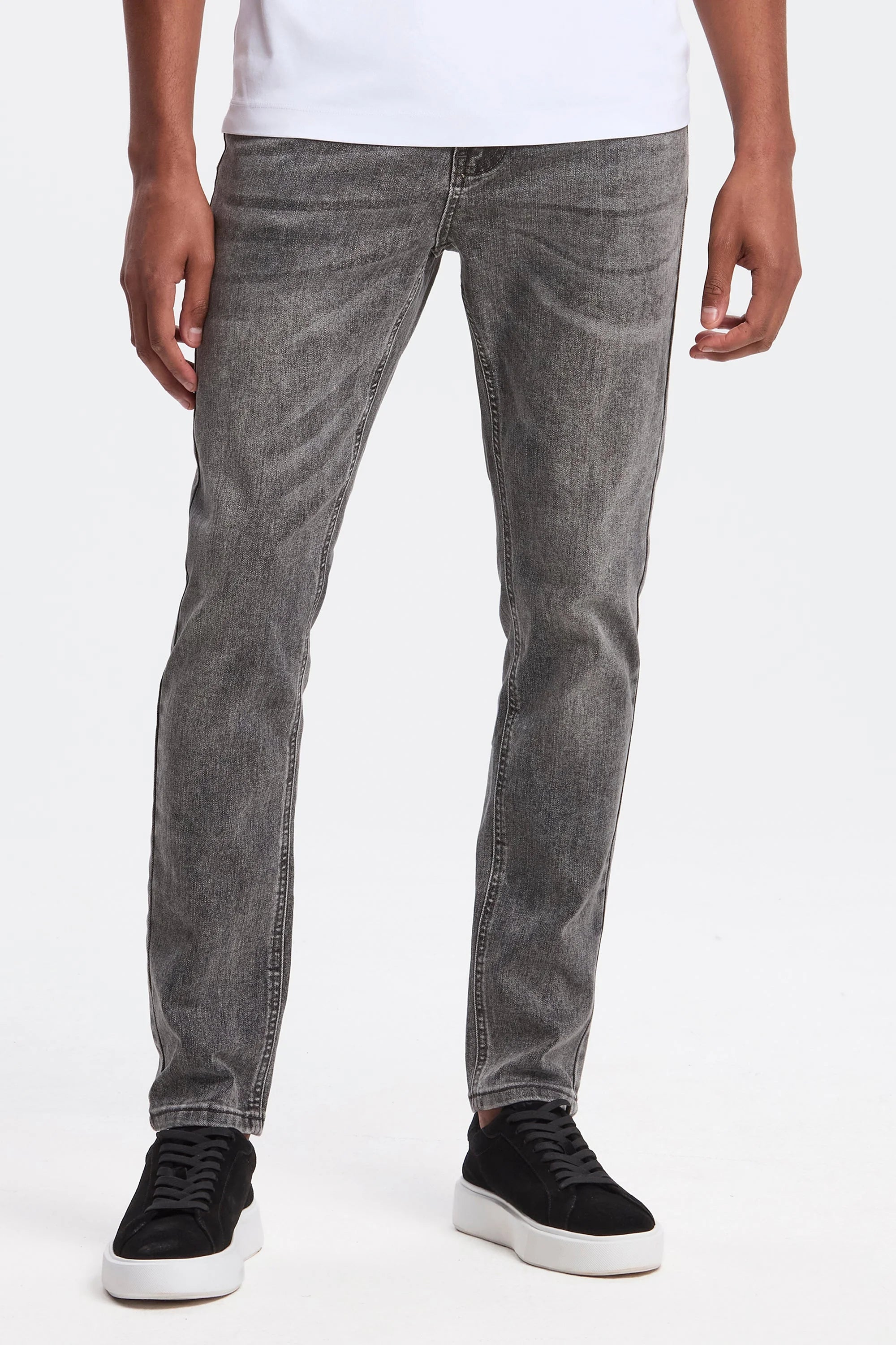 THE JAXON JEANS